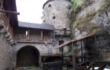 Фонд госимущества отдаст под аренду крепость XV века в Каменце (фото)