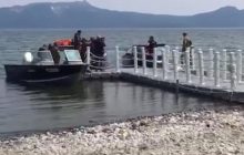 В России в озеро рухнул вертолет с туристами: главные подробности трагедии и возможная причина (видео)