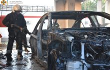 На території Одеського НПЗ згоріли шість автомобілів: наслідки пожежі показали на фото