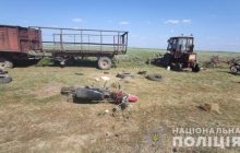 На Херсонщині чоловік потрощив сільгосптехніку заради помсти - виявилося, що він переплутав поля (фото)