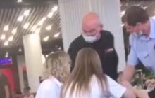 "Тряслась очень сильно": школьница, которую в РФ ударил в лицо охранник ТРК, раскрыла детали скандала