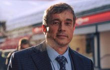 Украинский миллионер пересел на метро из-за пробок в Киеве (фото)