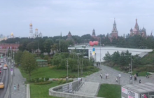 У Москві біля Красної площі в небо запустили прапор України (відео)