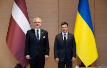 Президент Латвії став першим з початку війни лідером, який залишився у Києві на ночівлю