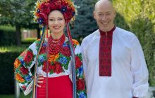 Жена Дмитрия Гордона душевно исполнила украинскую песню (видео)
