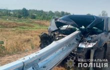 Смертельна ДТП на Полтавщині: металевий відбійник прорізав авто наскрізь (фото)