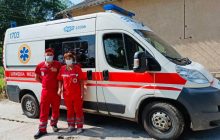 Витягли "з того світу": шершень ледь не вбив чоловіка у Харківській області