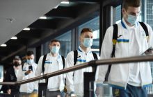 Збірна України прилетіла до Казахстану на матч кваліфікації ЧС-2022: хто у складі команди