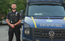 У Львові перехожа допомогла копу затримати грабіжника, схопивши його за одяг (фото)