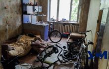 В Одесі горе-матір перетворила квартиру на звалище, у неї забрали дитину (фото)