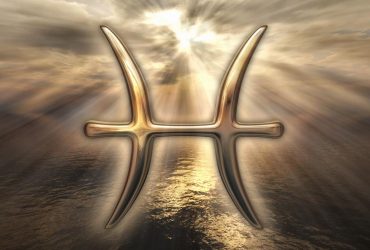 Зліт по кар'єрних сходах і віра в себе: гороскоп для Риб на 2023 рік