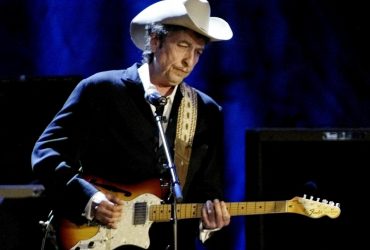 80-летнего Боба Дилана обвинили в изнасиловании ребенка