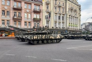 Гриценко, Єхануров, Єжель: журналісти проаналізували, хто і як роззброював ЗСУ (інфографіка)