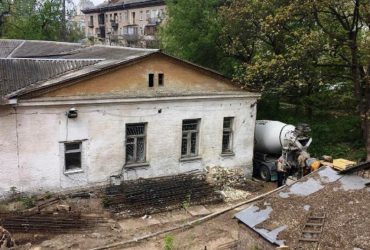 СНБО обязал восстановить разрушенную застройщиком усадьбу Барбана в Киеве