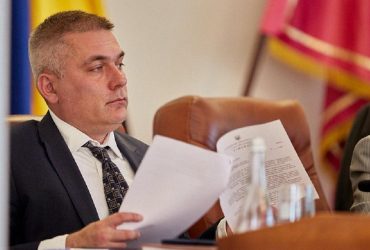 Пойманный на миллионной взятке замглавы Харьковского облсовета ушел в декрет
