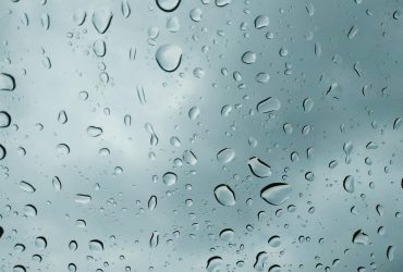 Синоптик прогнозує нестійку погоду в Україні: до чого готуватись