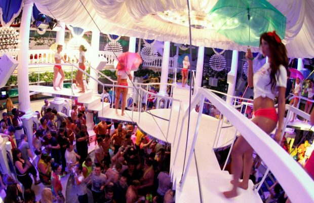 В Іспанії хочуть створити загін "карантинних" детективів: набиратимуть туристів