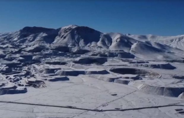 Найсухішу пустелю світу замело снігом (фото, відео)