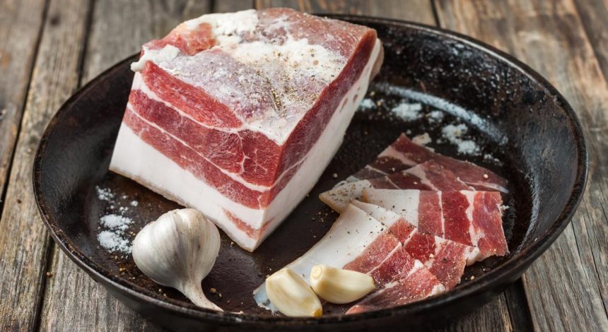 Як засолити сало з цукром: секрет ідеального маринаду