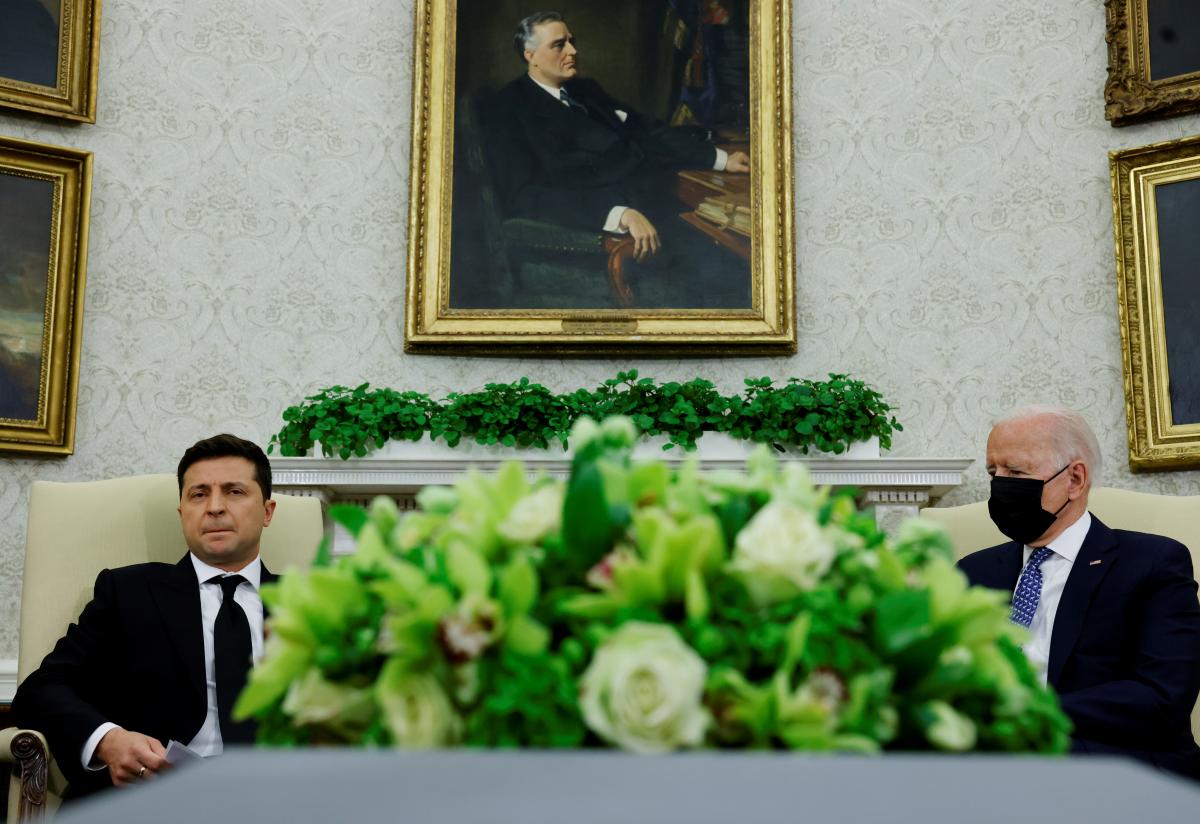 В Офісі президента України розкрили деталі зустрічі з Байденом / фото REUTERS В Офісі президента України розкрили деталі зустрічі з Байденом / фото REUTERS