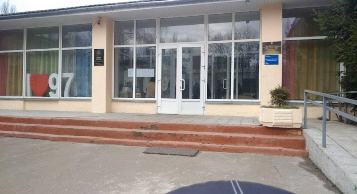 В Киеве эвакуировали детей из школы №97 / фото t.me/KyivOperativ В Киеве эвакуировали детей из школы №97 / фото t.me/KyivOperativ