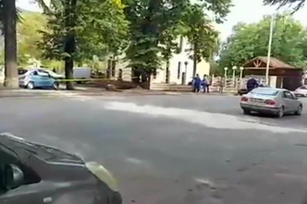 На грузинський банк напав озброєний зловмисник, з'ясували журналісти / Скріншот На грузинський банк напав озброєний зловмисник, з'ясували журналісти / Скріншот