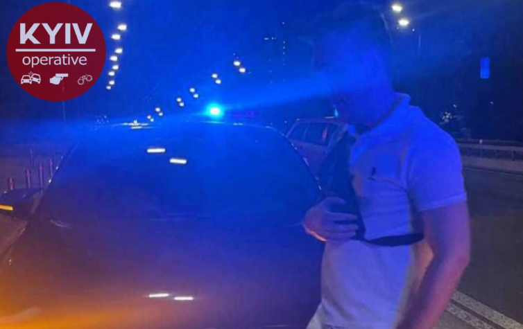 У Києві водій авто BMW намагався втекти від правоохоронців / фото t.me/KyivOperativ У Києві водій авто BMW намагався втекти від правоохоронців / фото t.me/KyivOperativ