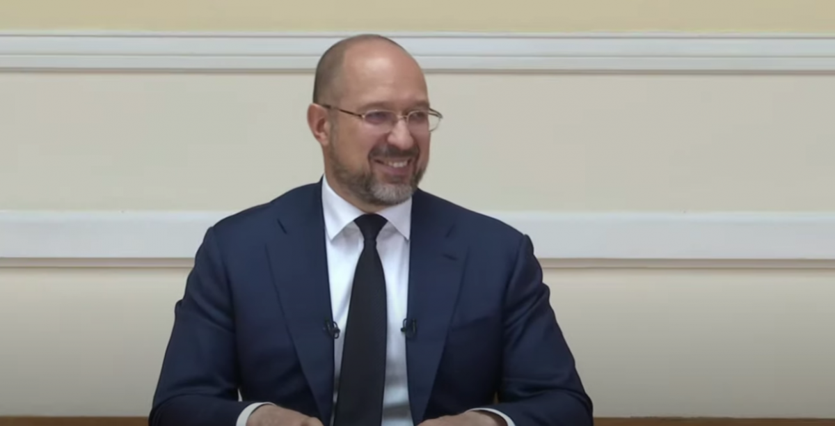 Шмигаль не стримав сміху після питання про латиницю / скріншот Шмигаль не стримав сміху після питання про латиницю / скріншот
