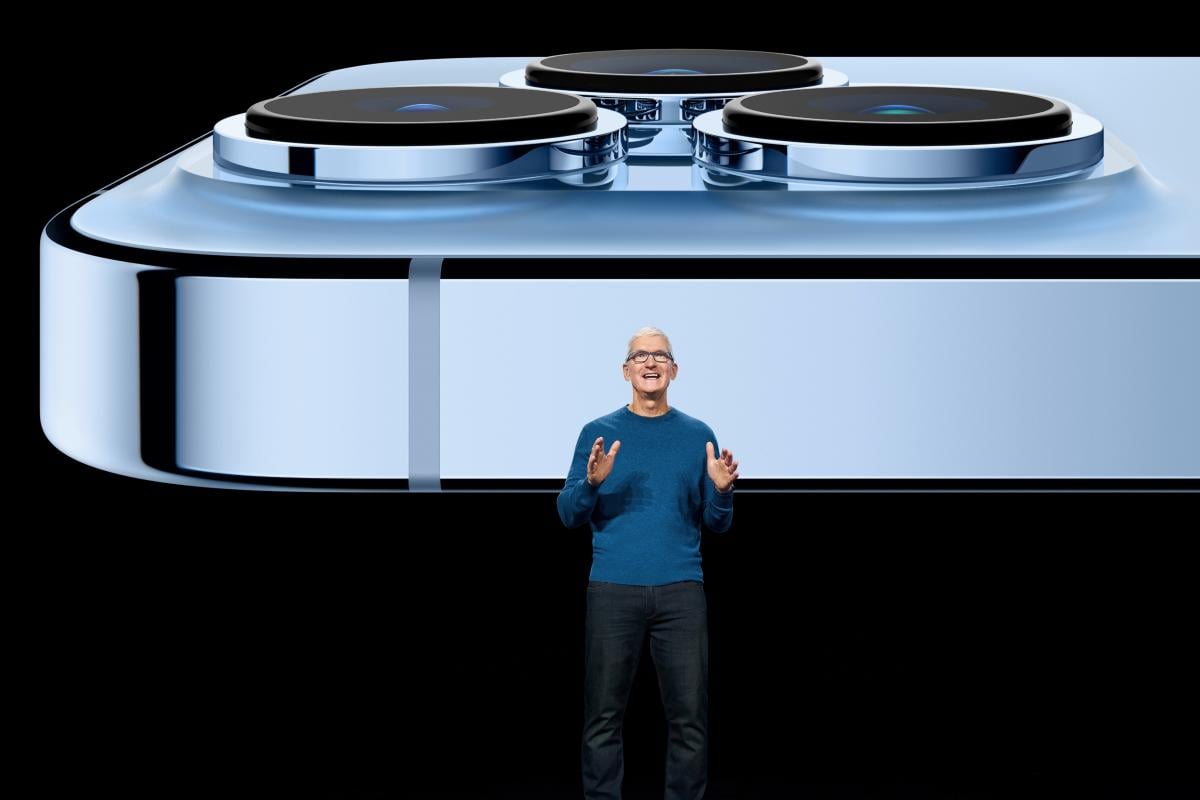 Apple проведе презентацію iPhone 14 раніше звичайного / фото REUTERS