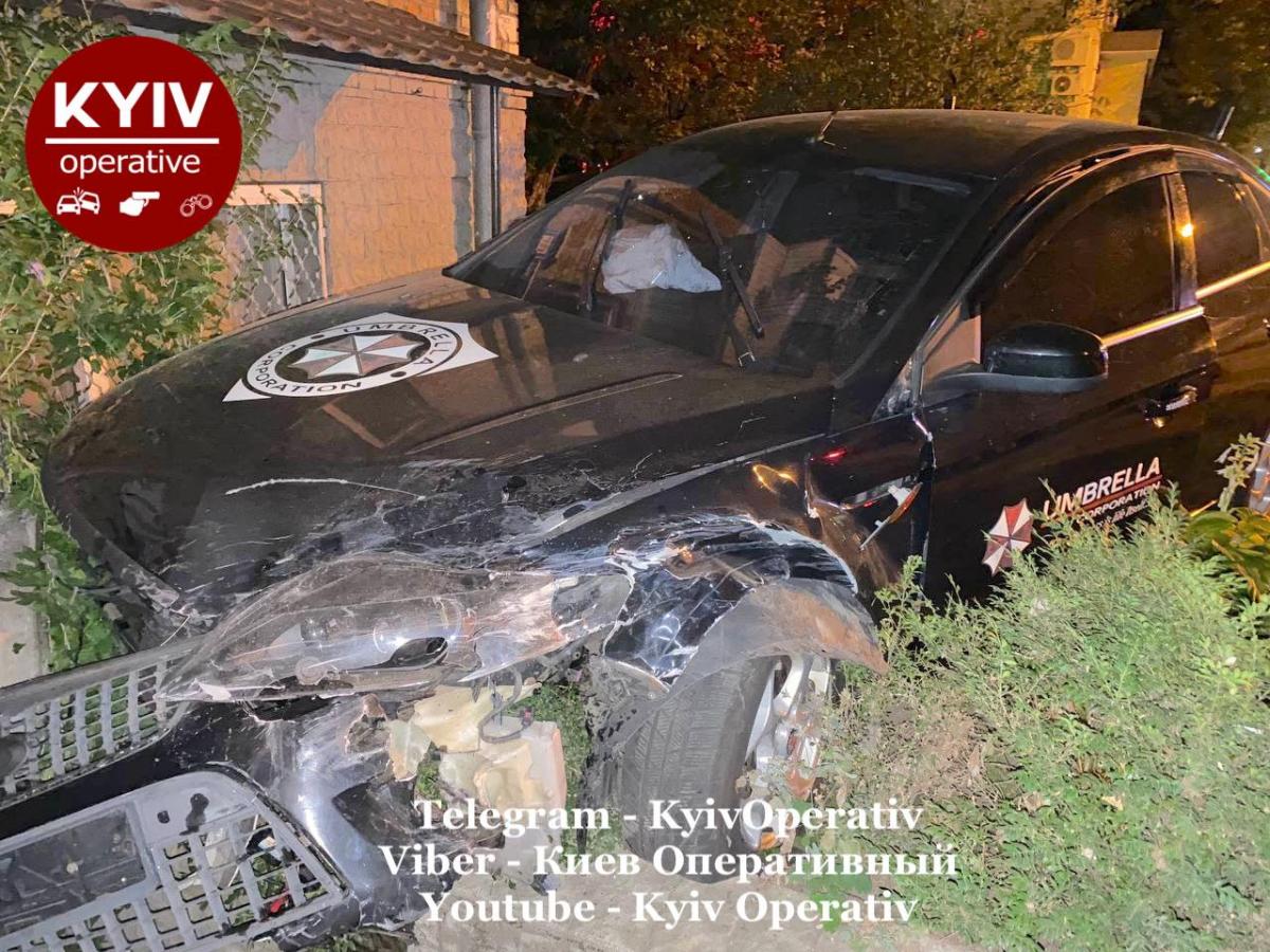 Оба авто получили повреждения / фото: Киев Оперативный