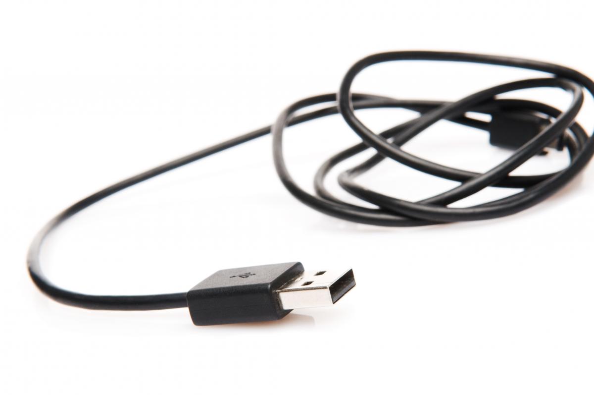 USB-C стане єдиним стандартом для зарядки пристроїв / фото ua.depositphotos.com