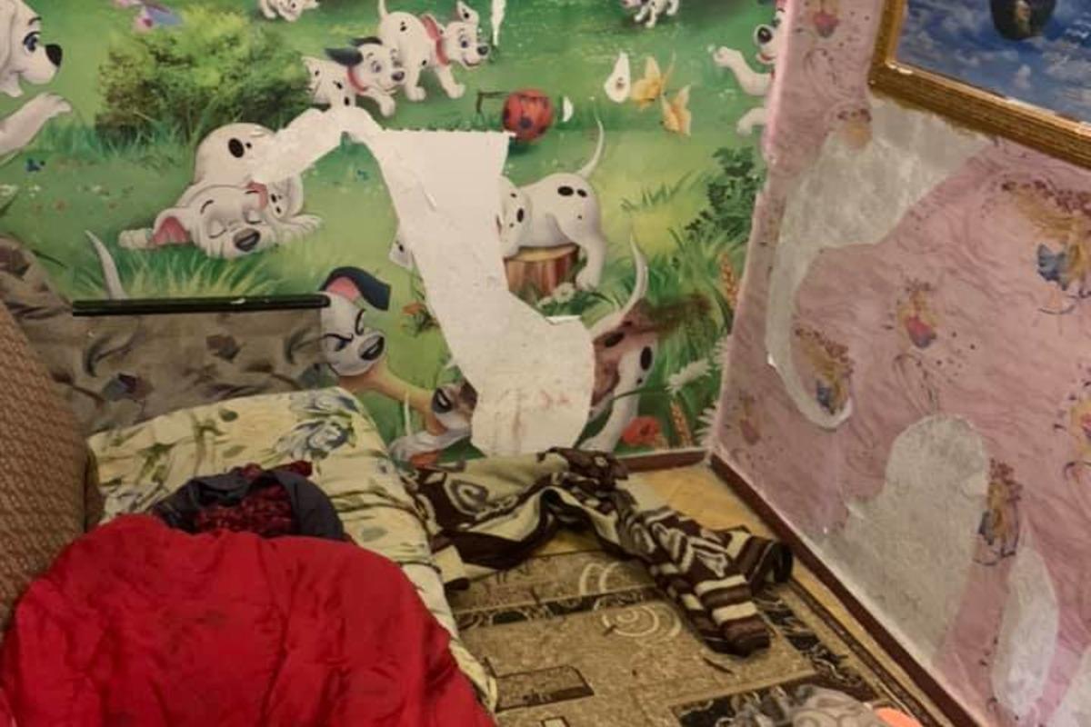 Правоохоронці повідомили, чому на Донеччині малолітні брат та сестра загинули у скрині / фото facebook.com/Артем Кисько Правоохоронці повідомили, чому на Донеччині малолітні брат та сестра загинули у скрині / фото facebook.com/Артем Кисько