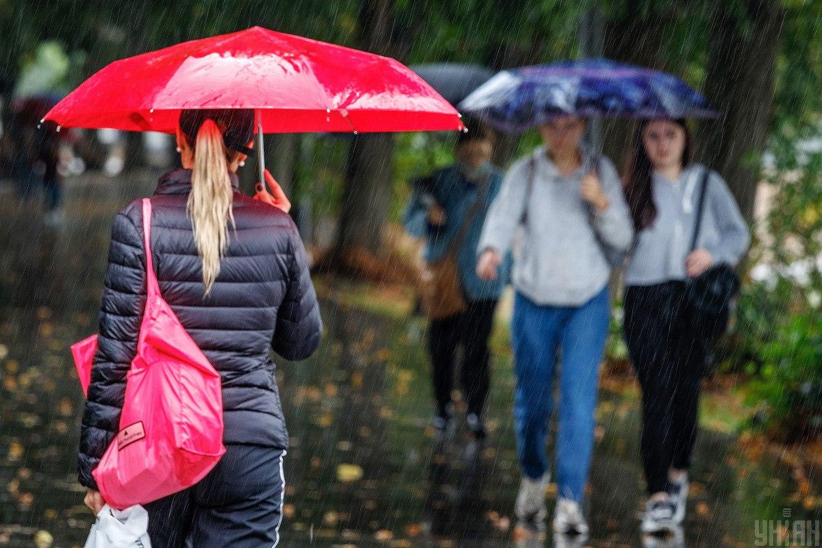 15 жовтня в Україну прийдуть дощі з похолоданням / фото УНІАН, Немеш Янош