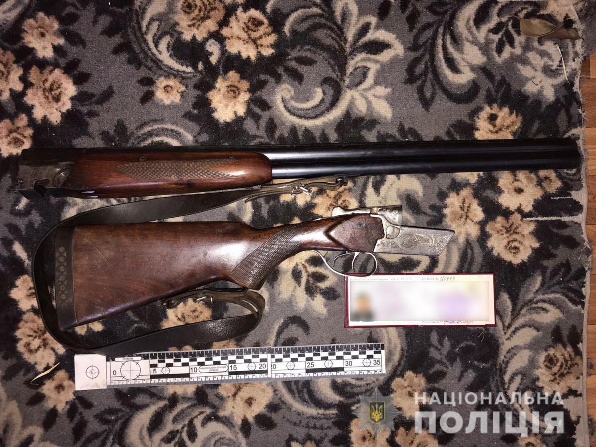 Вилучену зброю направили на експертизу / фото НПУ Вилучену зброю направили на експертизу / фото НПУ
