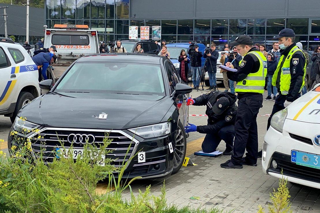 Вранці 22 вересня невідомі скоїли замах на друга і помічника Зеленського / фото REUTERS Вранці 22 вересня невідомі скоїли замах на друга і помічника Зеленського / фото REUTERS