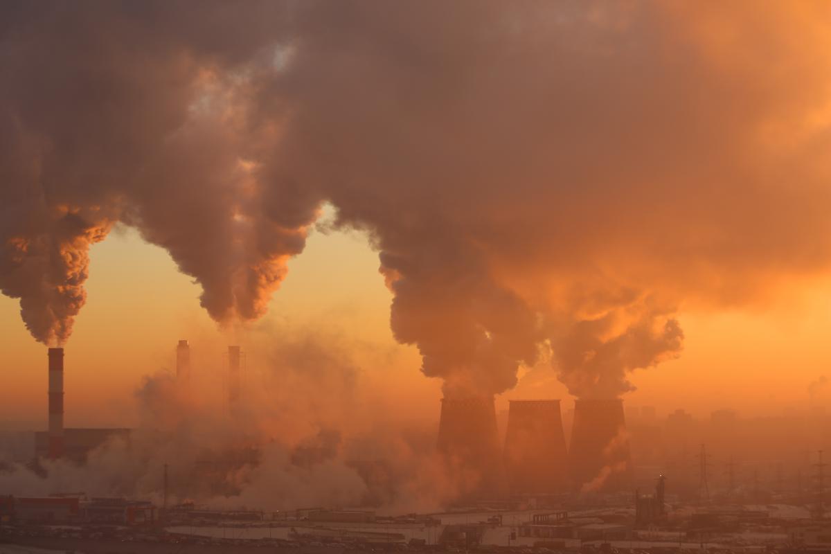 Эксперты оценили выбросы CO2 от потребления среди групп населения с различными доходами / фото ua.depositphotos.com