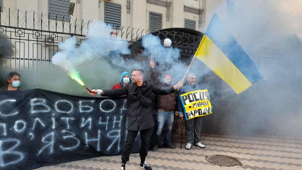 У Києві відбулась акція на підтримку бранців Кремля / фото УНІАН, Дмитро Хилюк У Києві відбулась акція на підтримку бранців Кремля / фото УНІАН, Дмитро Хилюк