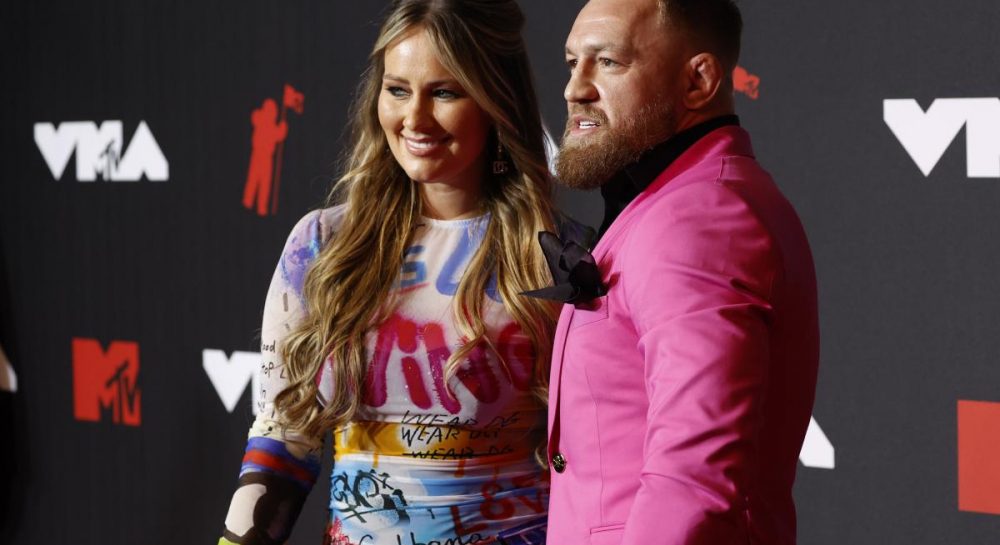 Netflix заключила контракт со звездой UFC Конором МакГрегором - Vimarsana News