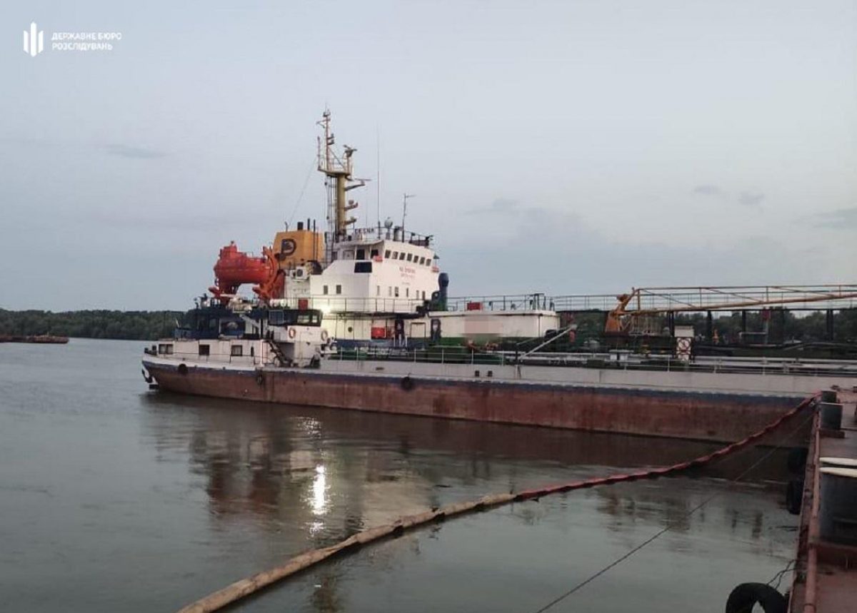 В Украину контрабандой ввозили топливо из РФ через Одесскую таможню