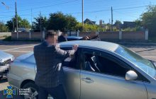 У Кропивницькому на хабарі в $20 тисяч затримано начальника Льотної академії (фото, відео)
