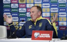 "Такі ж люди, як і ми, хіба що жаб їдять": тренер збірної України Петраков - про матч з Францією
