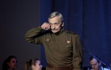 75-річну зірку "У бій ідуть…" звинуватили у зґвалтуванні 17-річної доньки своїх знайомих