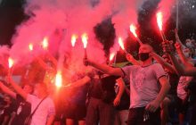 На матче Динамо ультрас избили мирных болельщиков (фото, видео)