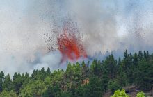 На Канарских островах началось извержение вулкана (фоторепортаж, видео)