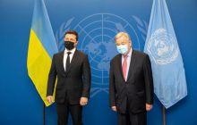 Зеленский попросил генсека ООН помочь в освобождении незаконно заключенных в России украинцев