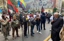 "Руки прочь!": в Киеве под изолятором СБУ митинговали сторонники Семенченко (фото, видео)