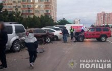 Нічого не пам'ятає: під Одесою підліток за кермом протаранив 6 машин (відео)