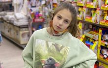 "Кто сказал, что учитель это легкая работа": Полякова показала, как ее младшая дочь делает уроки (видео)