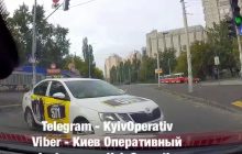 У Києві таксист "помстився" водію-порушнику і сам ледь не спровокував ДТП (відео)