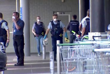 У Новій Зеландії стався теракт в супермаркеті: нападника довелось застрелити